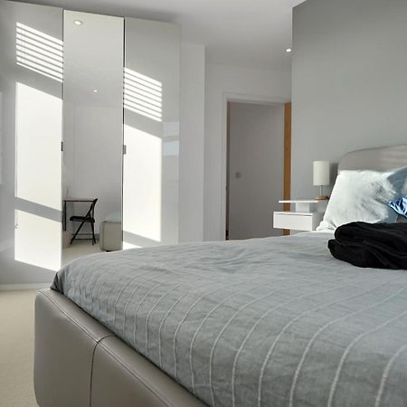 Modern And Spacious Penthouse Apartment In Putney With Free Parking Londra Dış mekan fotoğraf